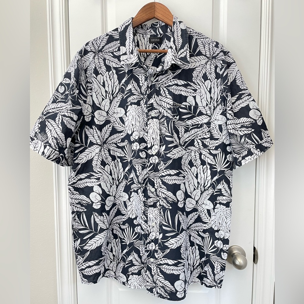 BUFFALO DAVID BITTON Men's Short Sleeve Printed Button Down. Size XXL
